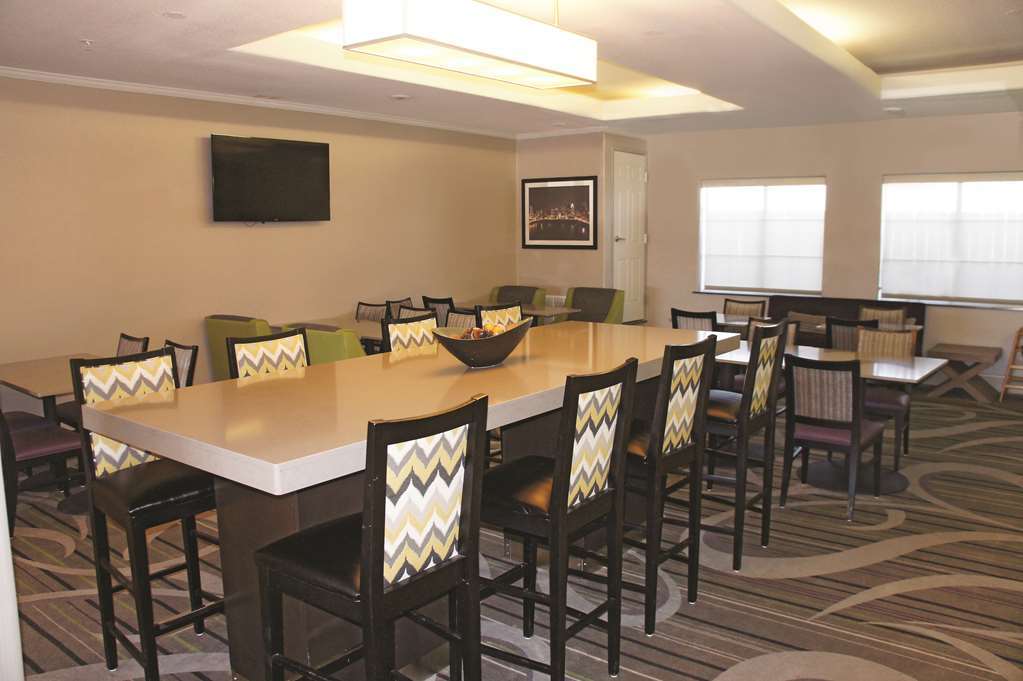 La Quinta By Wyndham Kyle - Austin South Hotel Съоръжения снимка