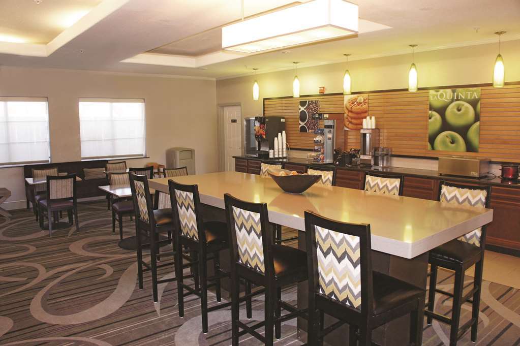 La Quinta By Wyndham Kyle - Austin South Hotel Съоръжения снимка